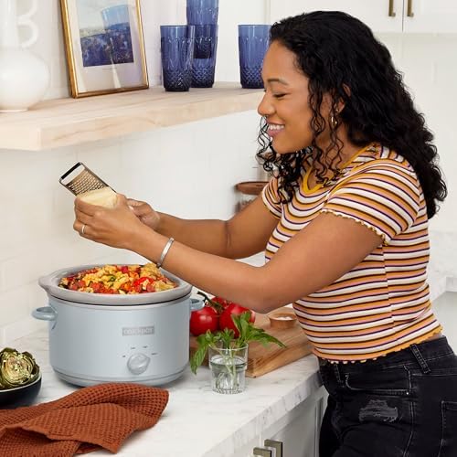 4.5 Quart Manual Slow Cooker – Macaroon Blue - Curated Catalog R6